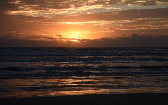 sunrise-on-gulf-beach-at-padre-island-2